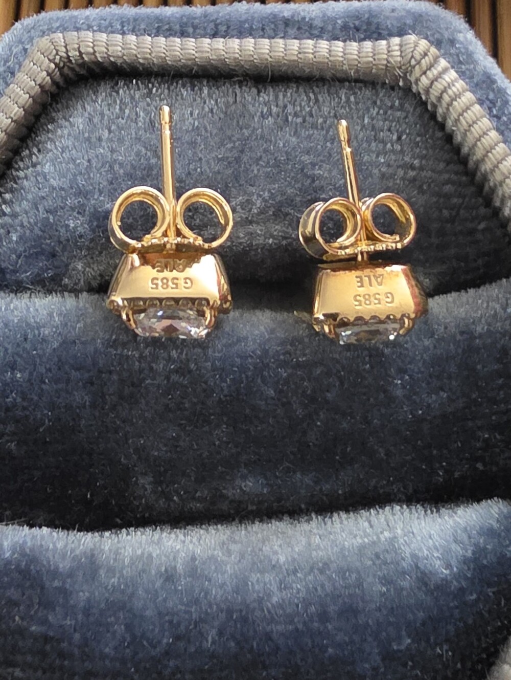 14k CZ Pandora Yellow Gold Stud Earrings (Vintage) - Picture 6 of 13